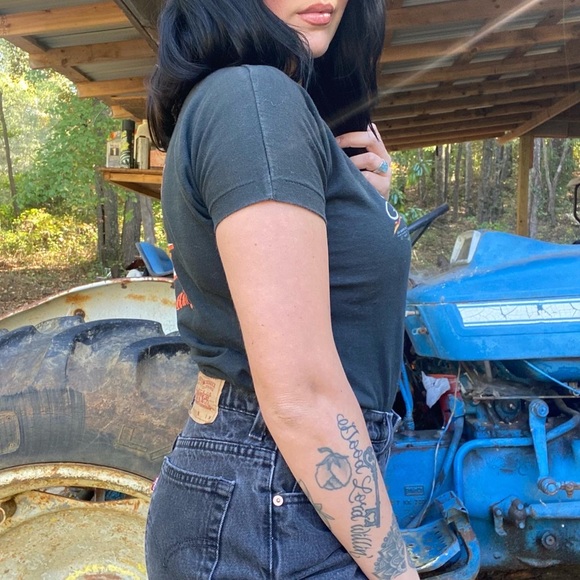 • 1990s 3d Emblem Sturgis Harley Davidson Rose Tee • - Picture 6 of 7